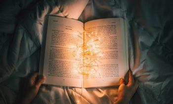۴ مزیت خواندن کتابهای تخیلی