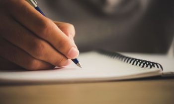 چگونه جملات توصیفی بنویسیم؟