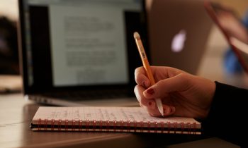 چگونه داستانی بر اساس واقعیت بنویسیم
