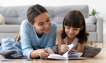 7 راهکار ساده برای والدین جهت تشویق کودکان به کتاب خواندن